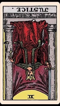 Justicereversedtarotcard